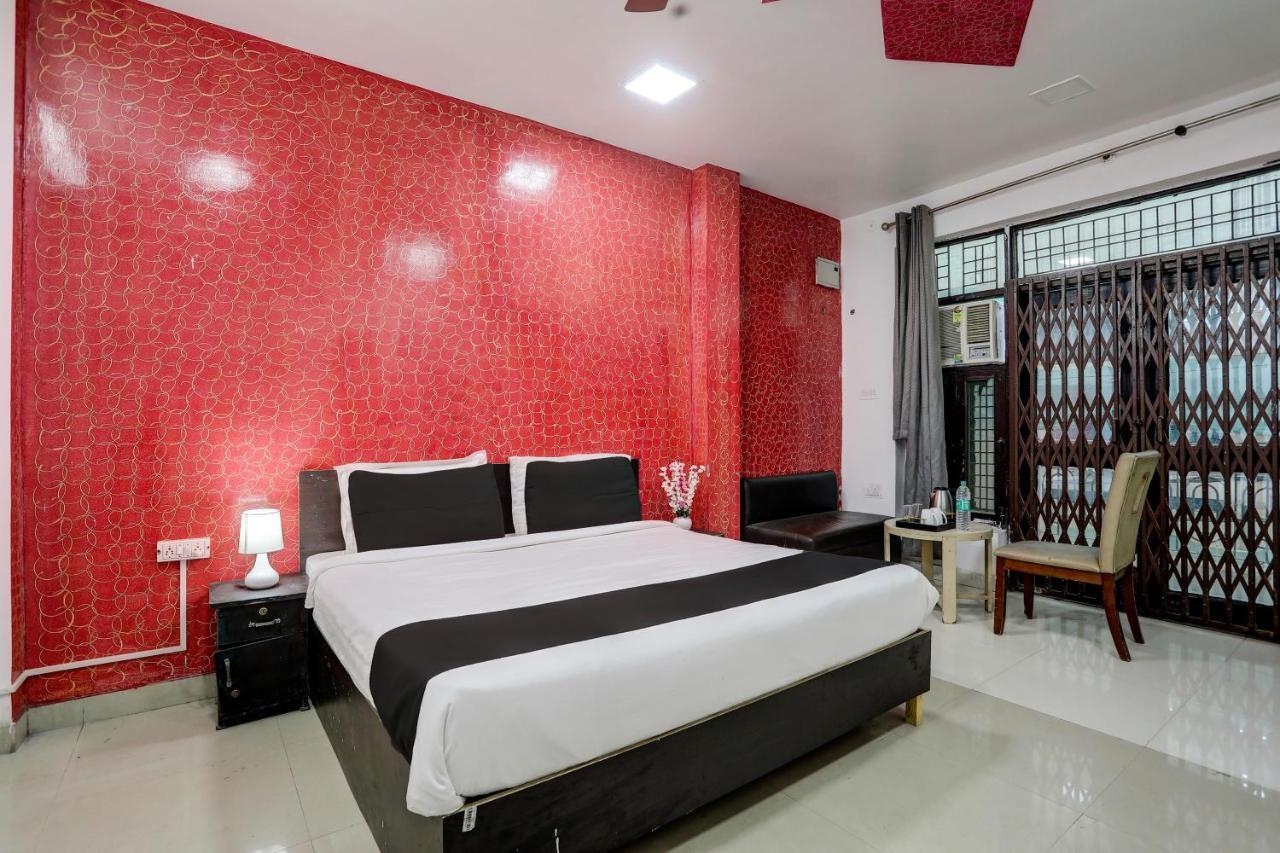 Hotel O Thirty Inns Noida Kültér fotó