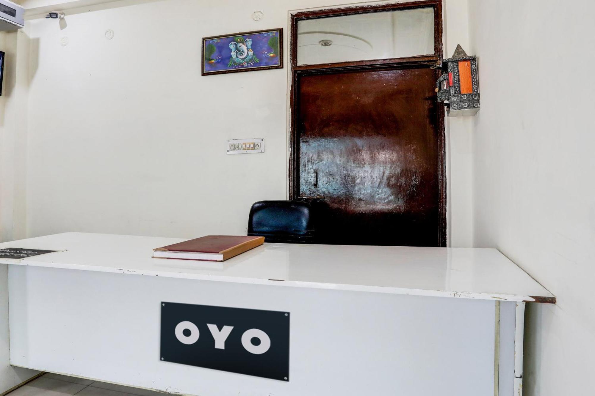 Hotel O Thirty Inns Noida Kültér fotó